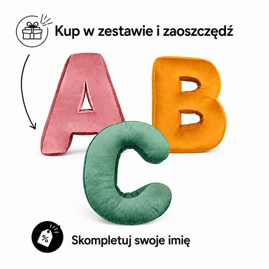Poduszki Literki welurowe od Bettys home na białym tle  4